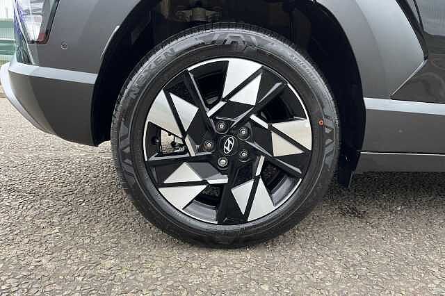 Hyundai KONA 1.6 H Gdi Ultimate Suv 5dr Petrol Hybrid Dct Euro 6 (s/s) (138 Ps) Abyss Black