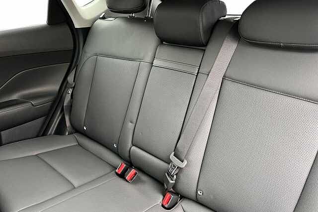 Hyundai KONA 1.6 H Gdi Ultimate Suv 5dr Petrol Hybrid Dct Euro 6 (s/s) (138 Ps) Abyss Black