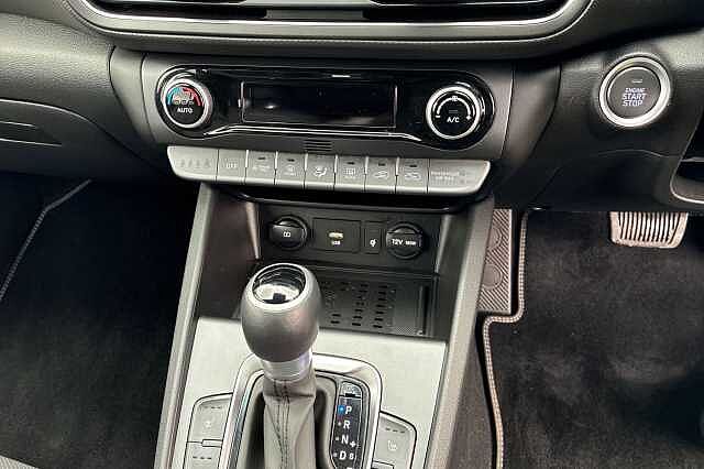 Hyundai KONA 1.6 H Gdi Ultimate Suv 5dr Petrol Hybrid Dct Euro 6 (s/s) (141 Ps) Pulse Red