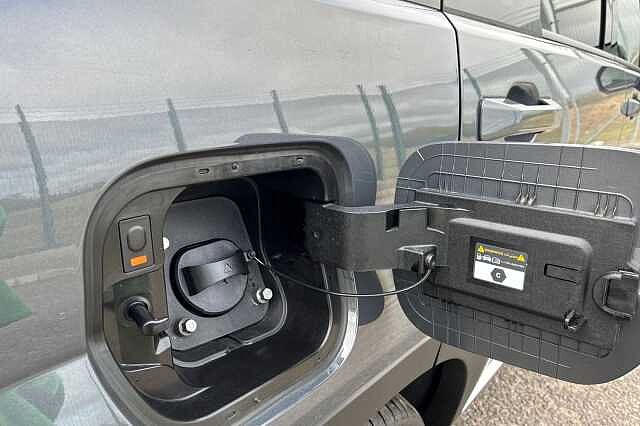 Hyundai SANTA FE 1.6 T Gdi 13.8kwh Ultimate Suv 5dr Petrol Plug In Hybrid Auto 4wd Euro 6 (s/s) ( Metallic - Ecotronic grey