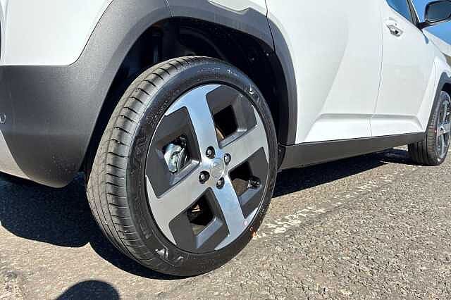Hyundai INSTER Long Range 49kwh 02 Suv 5dr Electric Auto (115 Ps) Atlas White