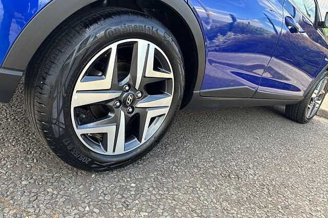 Hyundai BAYON 1.0 T Gdi Mhev Ultimate Suv 5dr Petrol Hybrid Manual Euro 6 (s/s) (100 Ps) Intense Blue/Black