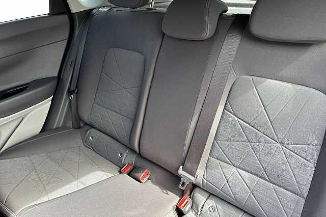 Hyundai BAYON 1.0 T Gdi Mhev Ultimate Suv 5dr Petrol Hybrid Manual Euro 6 (s/s) (100 Ps) Intense Blue/Black