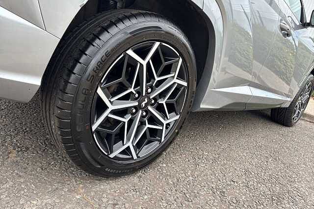 Hyundai TUCSON 1.6 H T Gdi N Line Suv 5dr Petrol Hybrid Auto Euro 6 (s/s) (230 Ps) Shimmering Silver