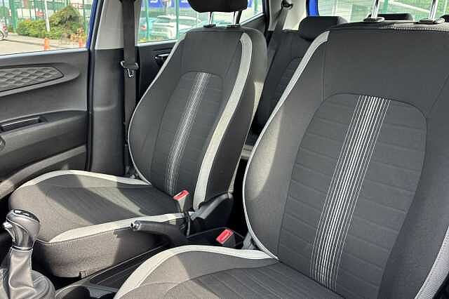 Hyundai I10 1.2 Se Connect Hatchback 5dr Petrol Auto Euro 6 (s/s) (84 Ps) Intense Blue