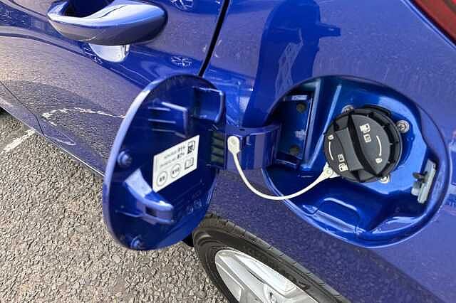 Hyundai I10 1.2 Se Connect Hatchback 5dr Petrol Auto Euro 6 (s/s) (84 Ps) Intense Blue