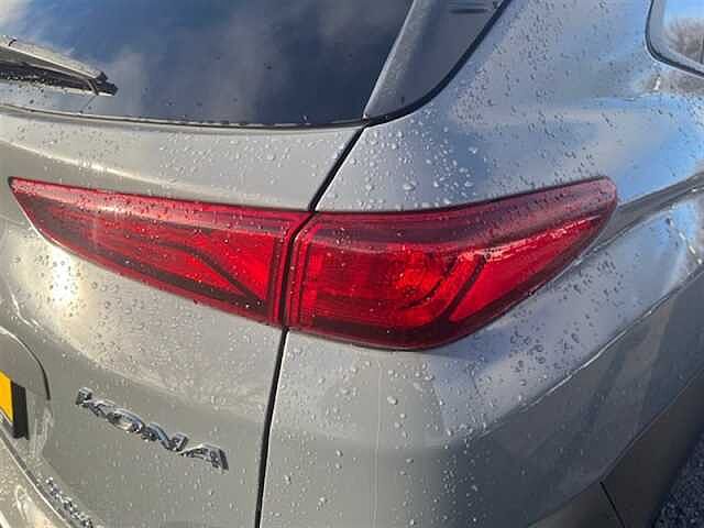 Hyundai KONA 1.6 h-GDi Premium SUV 5dr Petrol Hybrid DCT Euro 6 (s/s) (141 ps)