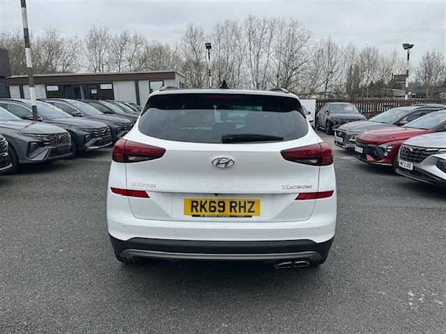 Hyundai TUCSON 1.6 T-GDi Premium SE SUV 5dr Petrol DCT Euro 6 (s/s) (177 ps) White