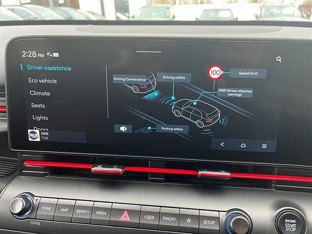 Hyundai KONA 1.6 h-GDi N Line S SUV 5dr Petrol Hybrid DCT Euro 6 (s/s) (141 ps) White