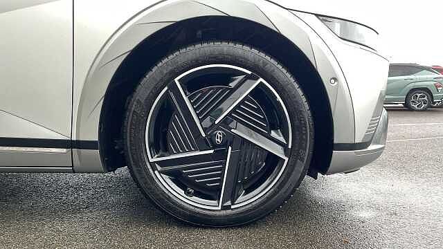 Hyundai IONIQ 5 84kWh Ultimate Hatchback 5dr Electric Auto AWD (325 ps) Gravity gold