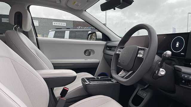 Hyundai IONIQ 5 84kWh Ultimate Hatchback 5dr Electric Auto AWD (325 ps) Gravity gold