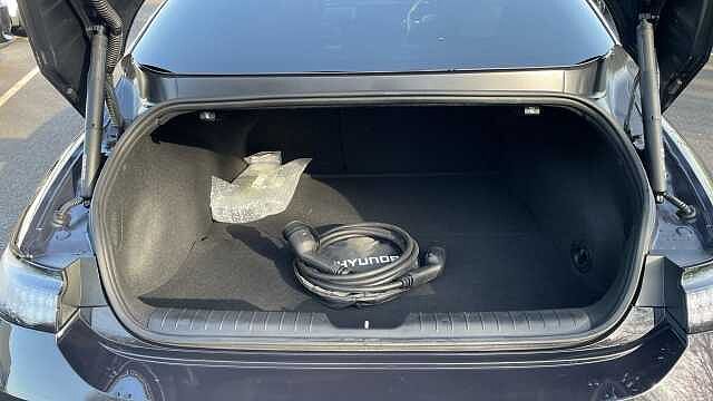 Hyundai IONIQ 6 77.4kWh Ultimate Saloon 4dr Electric Auto AWD (325 ps) Blue