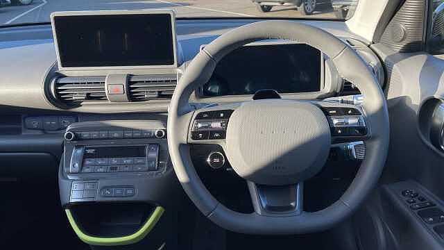 Hyundai INSTER Long Range 49kWh Cross SUV 5dr Electric Auto (115 ps) Abyss Black