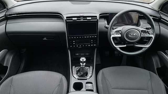 Hyundai TUCSON 1.6 T-GDi SE Connect SUV 5dr Petrol Manual Euro 6 (s/s) (150 ps) White