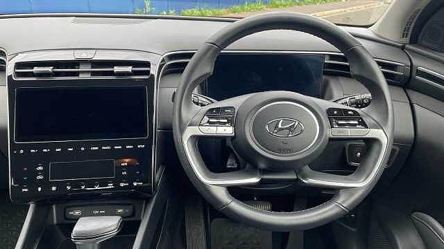 Hyundai TUCSON 1.6 T-GDi MHEV SE Connect SUV 5dr Petrol Hybrid DCT Euro 6 (s/s) (150 ps) Red