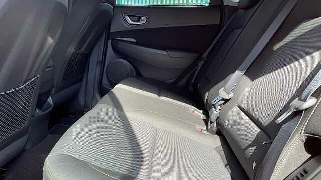 Hyundai KONA 1.0 T-GDi MHEV Premium SUV 5dr Petrol Hybrid Manual Euro 6 (s/s) (120 ps) Red