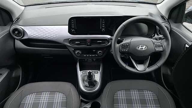 Hyundai I10 1.0 Advance Hatchback 5dr Petrol Auto Euro 6 (s/s) (63 ps) VIBRANT BLUE