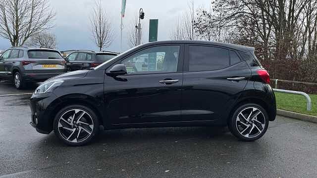 Hyundai I10 1.0 Advance Hatchback 5dr Petrol Auto Euro 6 (s/s) (63 ps) PHANTOM BLACK