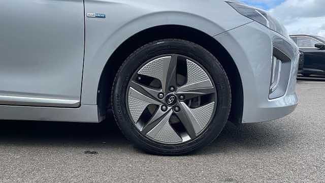 Hyundai IONIQ 1.6 h-GDi Premium SE Hatchback 5dr Petrol Hybrid DCT Euro 6 (s/s) (141 ps) Silver