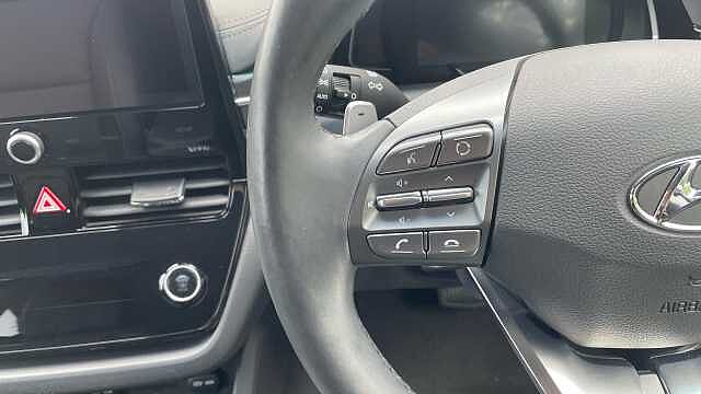 Hyundai IONIQ 1.6 h-GDi Premium SE Hatchback 5dr Petrol Hybrid DCT Euro 6 (s/s) (141 ps) Silver