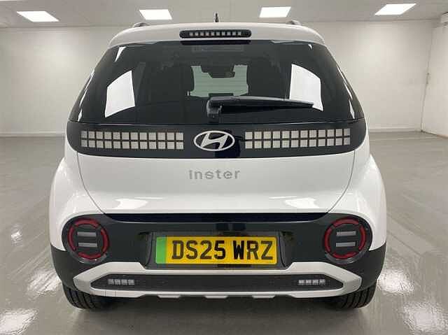 Hyundai INSTER 85kW 02 49kWh 5dr Auto