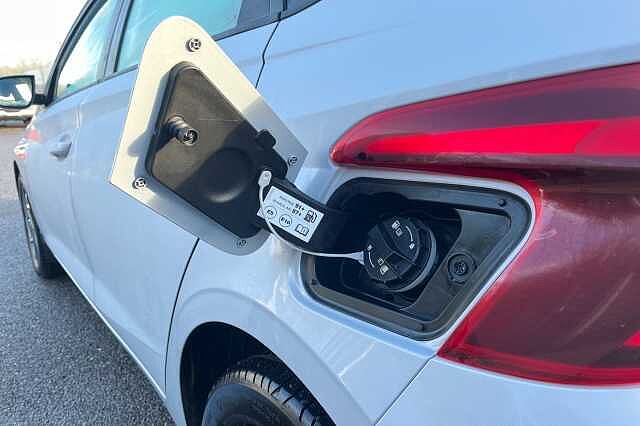 Hyundai I20 1.0 T Gdi Advance Hatchback 5dr Petrol Dct Euro 6 (s/s) (100 Ps) Lumen Grey