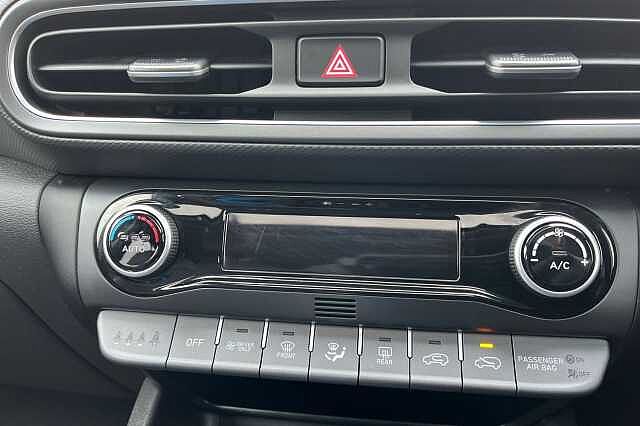 Hyundai KONA 1.6 H Gdi Ultimate Suv 5dr Petrol Hybrid Dct Euro 6 (s/s) (141 Ps) Galactic Grey