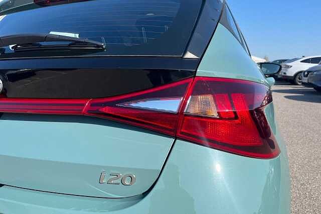 Hyundai I20 1.0 T Gdi Mhev Se Connect Hatchback 5dr Petrol Hybrid Dct Euro 6 (s/s) (100 Ps) Mangrove Green