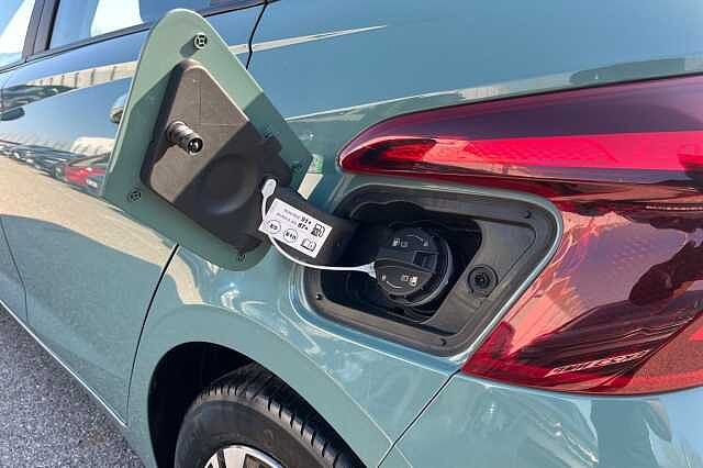 Hyundai I20 1.0 T Gdi Mhev Se Connect Hatchback 5dr Petrol Hybrid Dct Euro 6 (s/s) (100 Ps) Mangrove Green