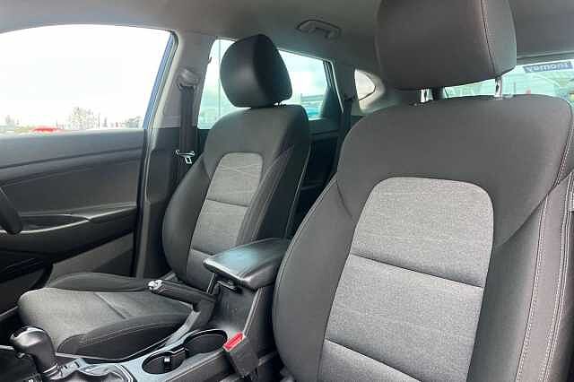 Hyundai TUCSON 1.6 T Gdi Se Nav Suv 5dr Petrol Dct Euro 6 (s/s) (177 Ps) Champion Blue