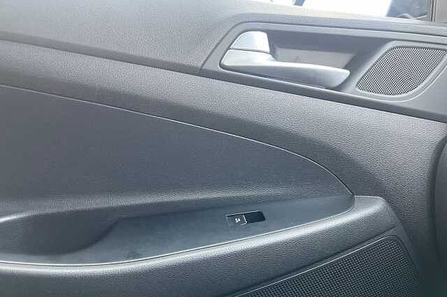 Hyundai TUCSON 1.6 T Gdi Se Nav Suv 5dr Petrol Dct Euro 6 (s/s) (177 Ps) Champion Blue