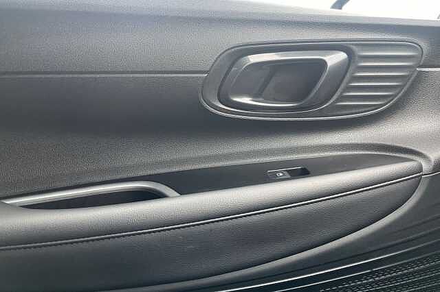 Hyundai BAYON 1.0 T Gdi Mhev Premium Suv 5dr Petrol Hybrid Dct Euro 6 (s/s) (100 Ps) Grey