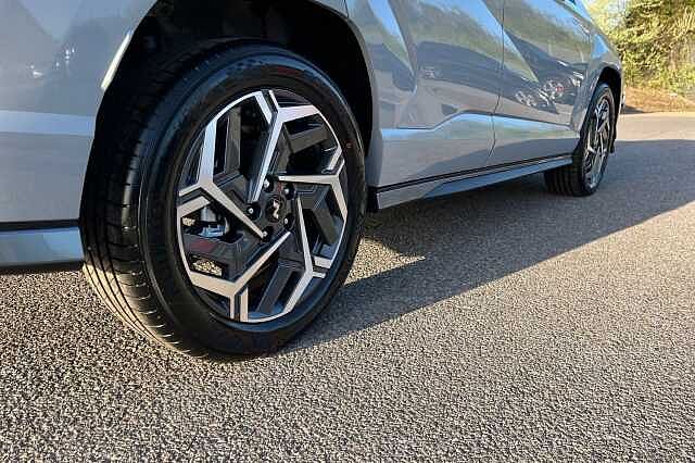 Hyundai KONA 1.6 H Gdi N Line Suv 5dr Petrol Hybrid Dct Euro 6 (s/s) (138 Ps) Cyber Grey