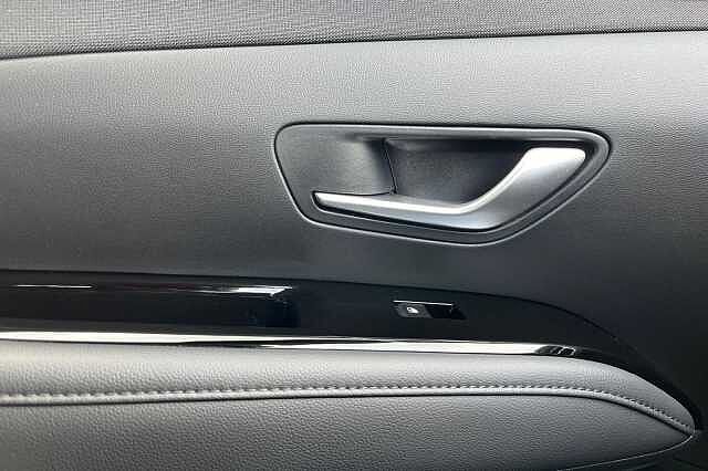 Hyundai TUCSON 1.6 T Gdi Ultimate Suv 5dr Petrol Hybrid Auto Euro 6 (s/s) (215 Ps) Pearl - Ecotronic Grey