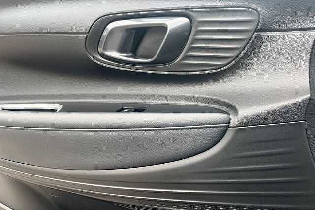 Hyundai I20 1.0 T Gdi Mhev Premium Hatchback 5dr Petrol Hybrid Dct Euro 6 (s/s) (100 Ps) Black