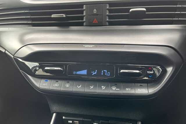 Hyundai I20 1.0 T Gdi Mhev Premium Hatchback 5dr Petrol Hybrid Dct Euro 6 (s/s) (100 Ps) Black