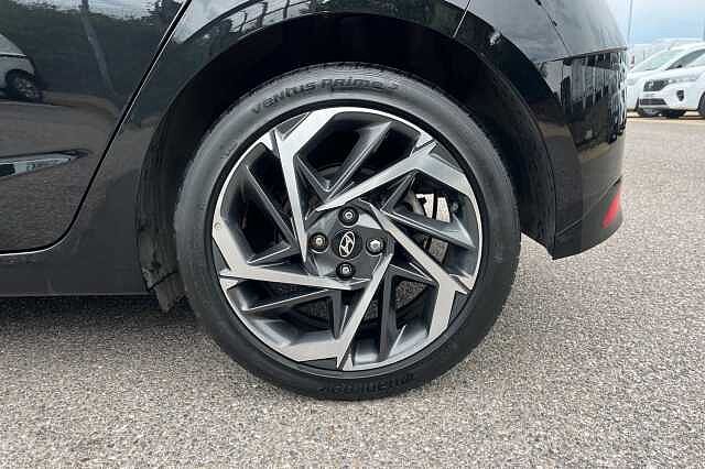 Hyundai I20 1.0 T Gdi Mhev Premium Hatchback 5dr Petrol Hybrid Dct Euro 6 (s/s) (100 Ps) Black