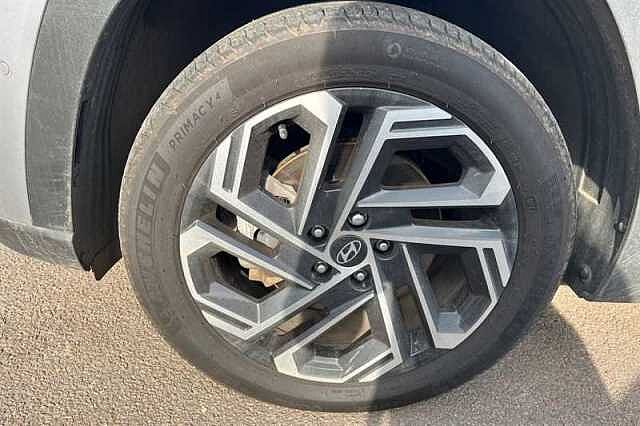 Hyundai TUCSON 1.6T PLUG-IN HYBRID ULTIMATE 5DR 4WD AUTO SHIMMERING SILVER