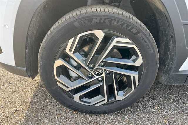 Hyundai TUCSON 1.6T HYBRID ULTIMATE 5DR AUTO SERENITY WHITE