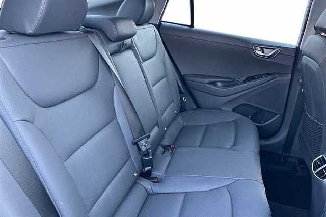 Hyundai IONIQ 100KW PREMIUM SE 38KWH 5DR AUTO