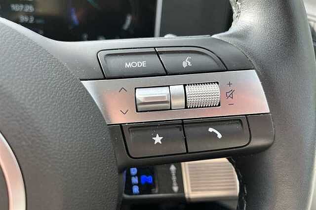 Hyundai TUCSON 1.6 TGDI HYBRID 230 ULTIMATE 5DR 2WD AUTO SHIMMERING SILVER