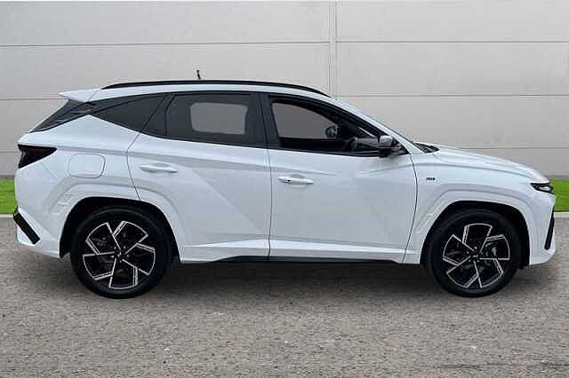 Hyundai TUCSON 1.6T PLUG-IN HYBRID N LINE S 5DR AUTO ATLAS WHITE