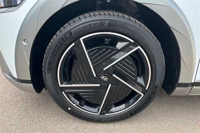Hyundai IONIQ 5 168KW ULTIMATE 84 KWH 5DR AUTO ATLAS WHITE MATTE