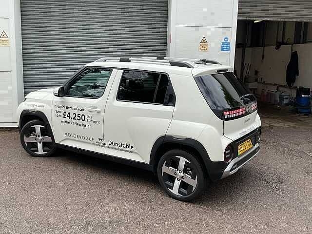 Hyundai INSTER 85kW 02 49kWh 5dr Auto Natural Ivory