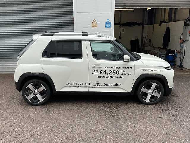 Hyundai INSTER 85kW 02 49kWh 5dr Auto Natural Ivory