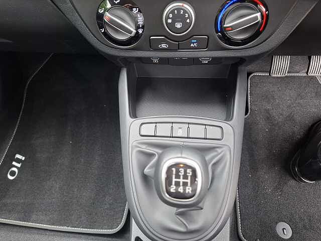 Hyundai I10 1.0 [63] Advance 5dr [Nav] Phantom Black