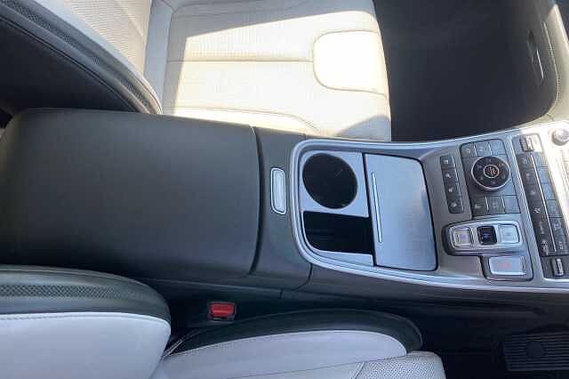 Hyundai SANTA FE 1.6 TGDi Hybrid Ultimate 5dr 4WD Auto