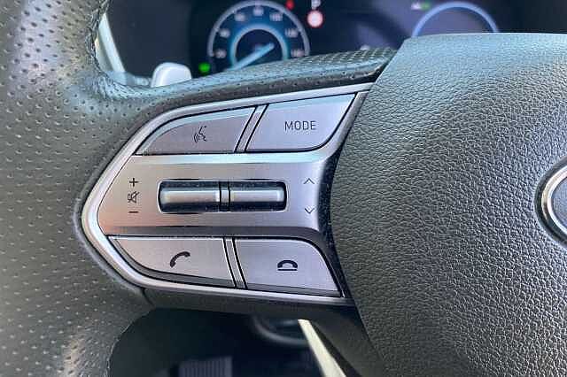 Hyundai SANTA FE 1.6 TGDi Hybrid Ultimate 5dr 4WD Auto