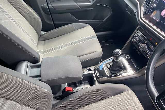 Volkswagen T-roc 1.5 TSI EVO Design 5dr