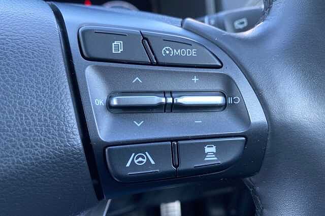 Hyundai KONA 150kW Premium 64kWh 5dr Auto Phantom Black